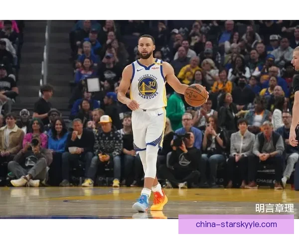 提前被换下库里16中6负25 提前被换下库里16中6负25