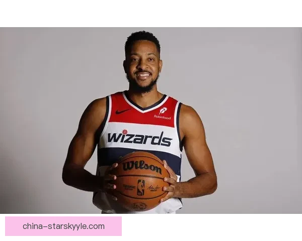 奇才七人上双爆活塞坎宁安空砍